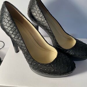 Calvin Klein Black Textured Heels with Pointed Toe NWOTs  snake print